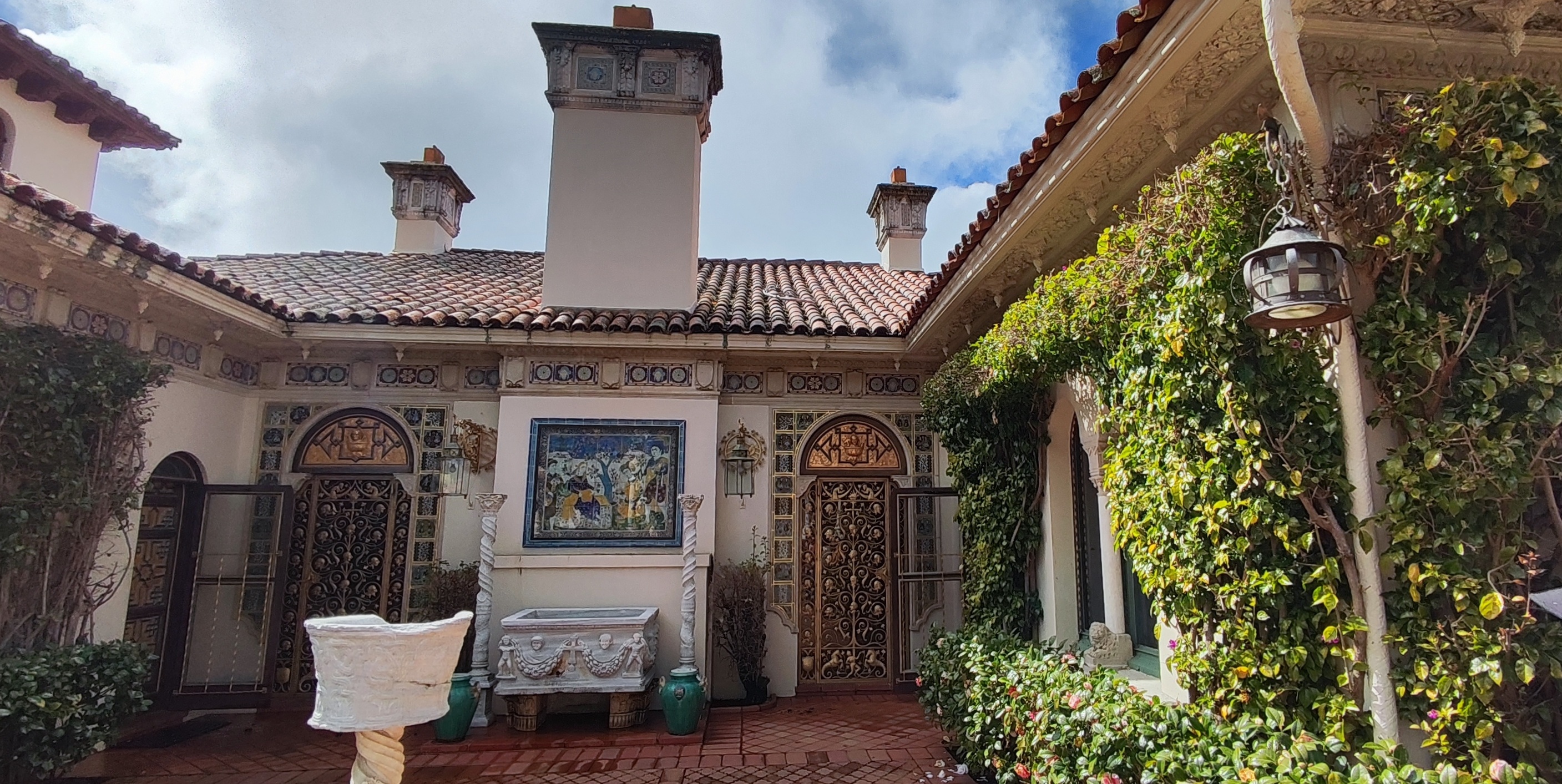 C7 Hearst Castle 081.jpg