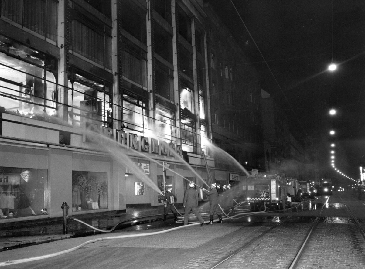 40J Gerngroß Brand weit.jpg